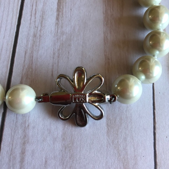 Carolee Lux White Beaded Faux Pearl Necklace - Picture 3 of 6